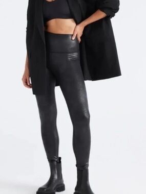 Knix x Birds Papaya Black Faux Leather High Waist Leggings - Size Medium